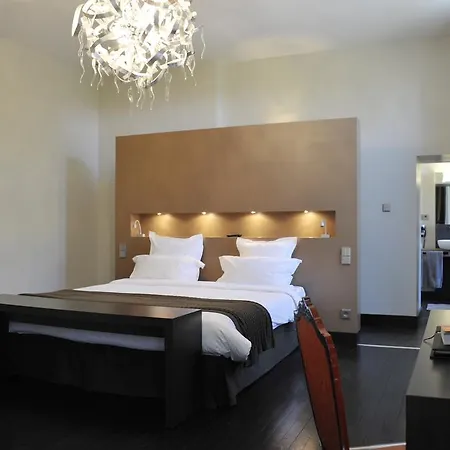 Chateau De Champlong Table **** Golf & 4* Villerest (Loire)