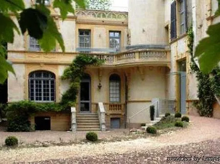 Chateau De Champlong Table **** Golf & Hotel