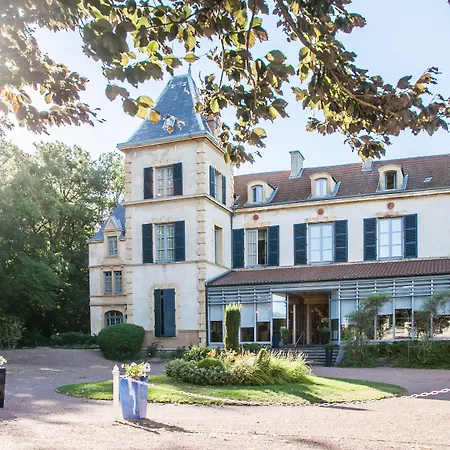 Chateau De Champlong Table **** Golf & Villerest (Loire)