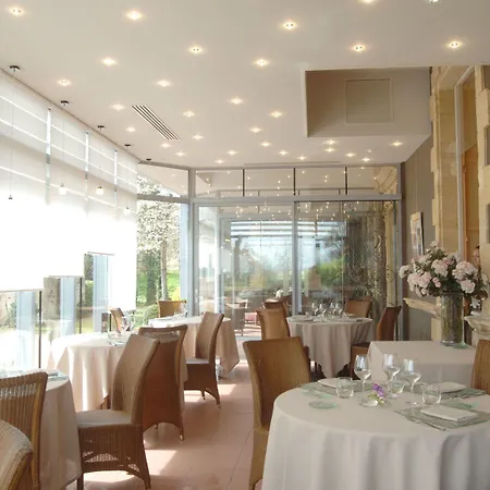 Chateau De Champlong Table **** Golf & 4*