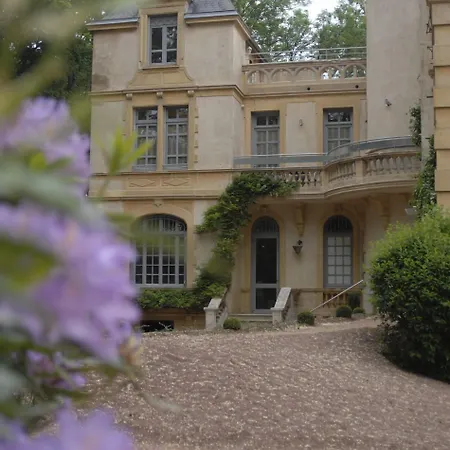 Chateau De Champlong Table **** Golf & Hotel 4*