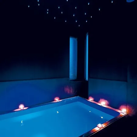 Chateau De Champlong Table **** Golf & 4*