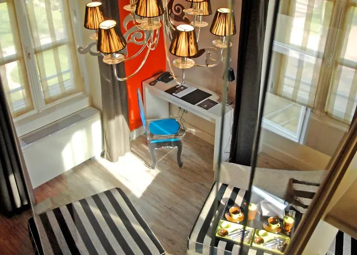 Chateau De Champlong Table **** Golf &