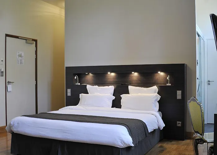 Chateau De Champlong Table **** Golf & 4*