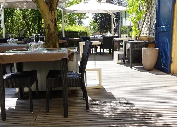Château De Champlong Table **** Golf&spa Hotel