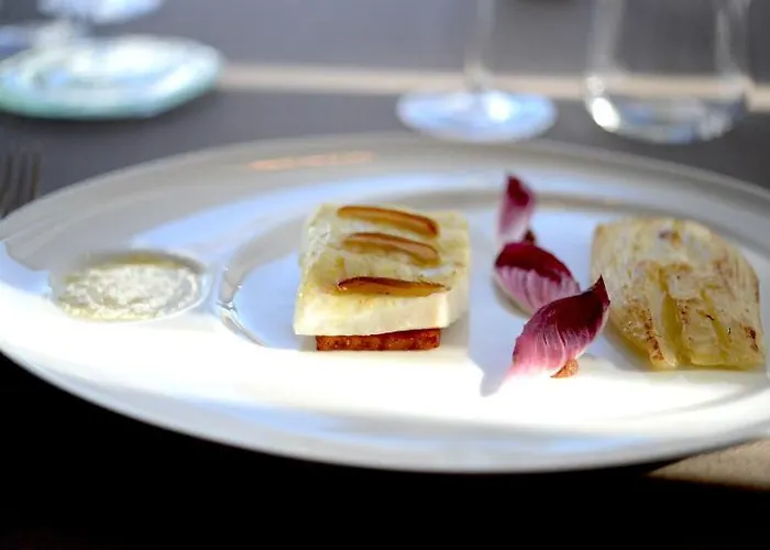 Chateau De Champlong Table **** Golf & 维勒雷斯特