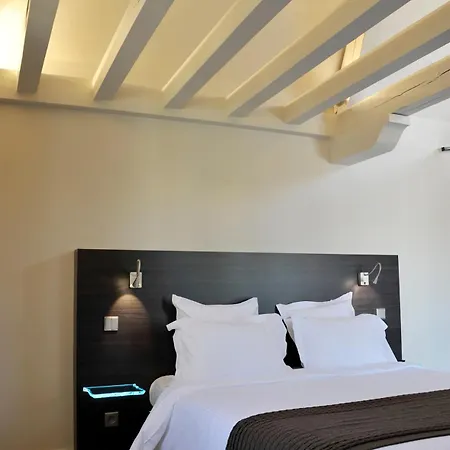 Chateau De Champlong Table **** Golf & Hotel
