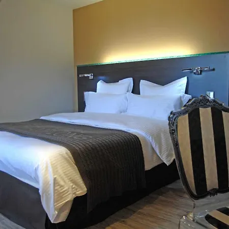 Château De Champlong Table **** Golf&spa 4*