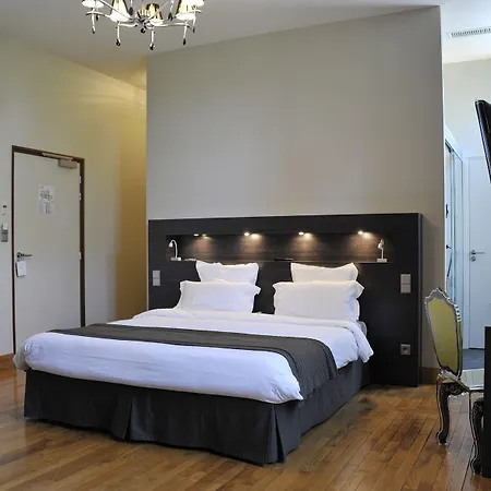 Chateau De Champlong Table **** Golf & 4*