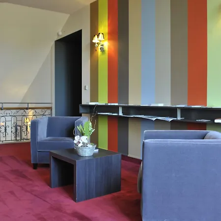 Chateau De Champlong Table **** Golf &