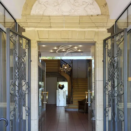 ホテル Chateau De Champlong Table **** Golf & 4*