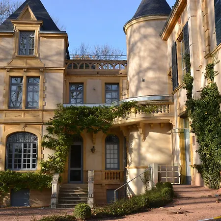 Chateau De Champlong Table **** Golf & 4*